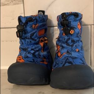 Infant bogs snow Dino boots